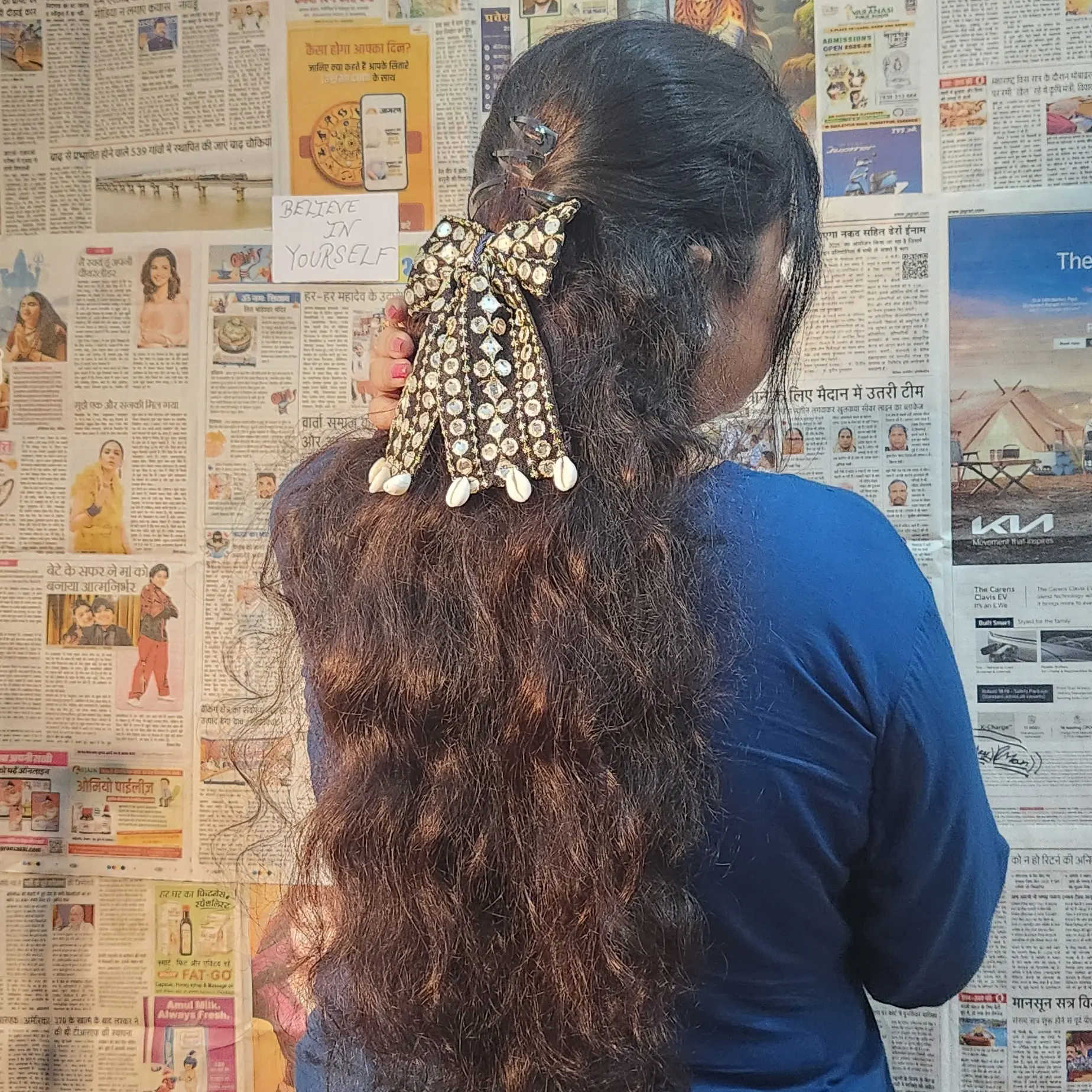 Black Lover Boho Bow – Elegant Lace Hair Accessory with Zari Work